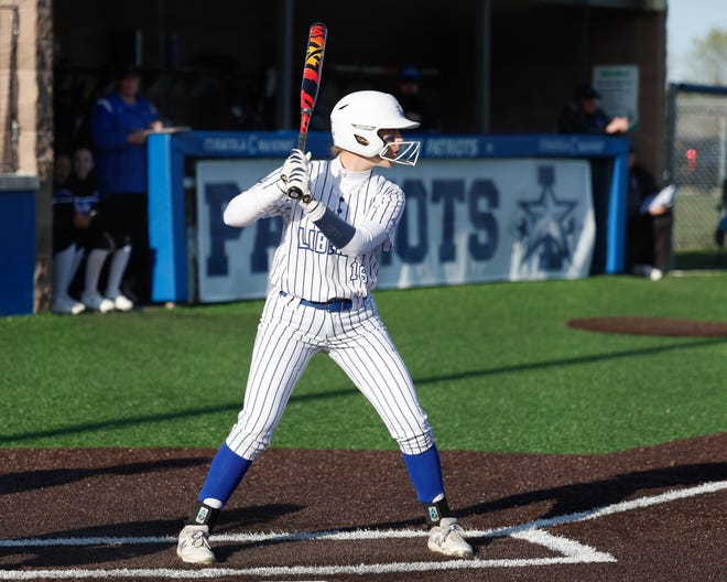 Apr 22, 2024; Powell, Ohio, USA; Olentangy Liberty's Allie Jenkins (16) prepares to hit during the high school softball game against Hilliard Bradley at Olentangy Liberty High School. Hilliard Bradley won 3-2. Mandatory Credit: Graham Stokes-The Columbus Dispatch